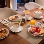Le Walt By Inwood Hotel 4*