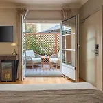Hotel Le Walt By Inwood